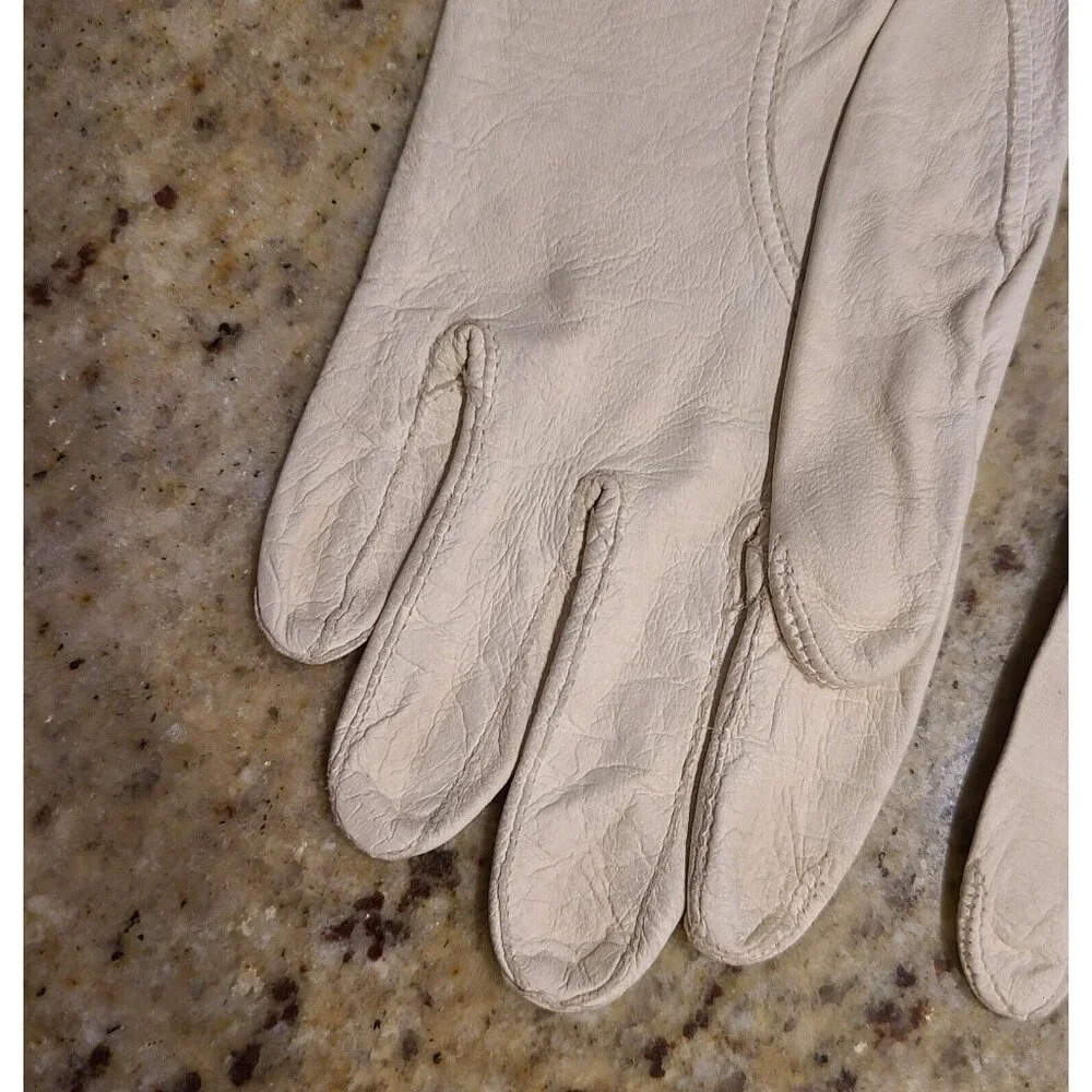 Vintage Girls Size M White Leather Formal 6.5